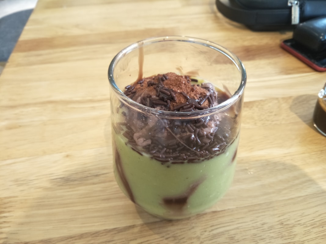 Toast avocat et œuf au plat
